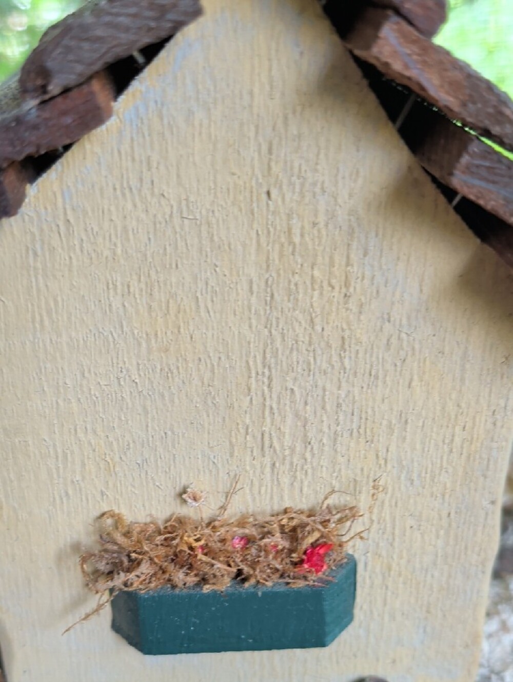 Vintage Artist Signed 1990s Hand-Painted Wooden Birdhouse Cottage Fence Rustic - Picture 5 of 11